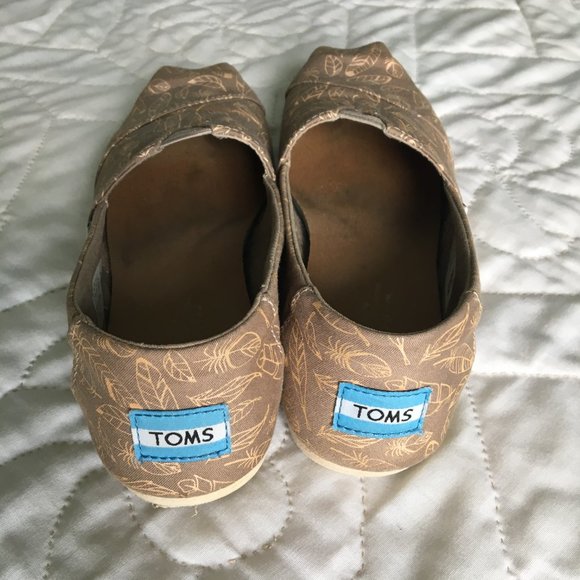 TOMS rose gold leaf pattern blush classic Alpargatas slip on shoes - Picture 5 of 8